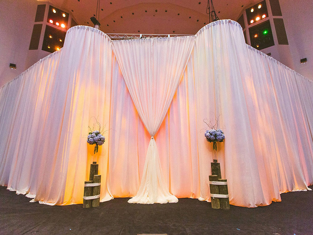 Exploring the Aesthetics: How Colors and Patterns Influence Event Draping