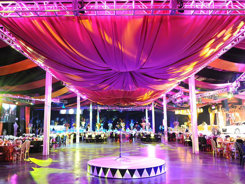 Crafting Brand Experiences: How Scenic and Décor Rentals Elevate Corporate Events